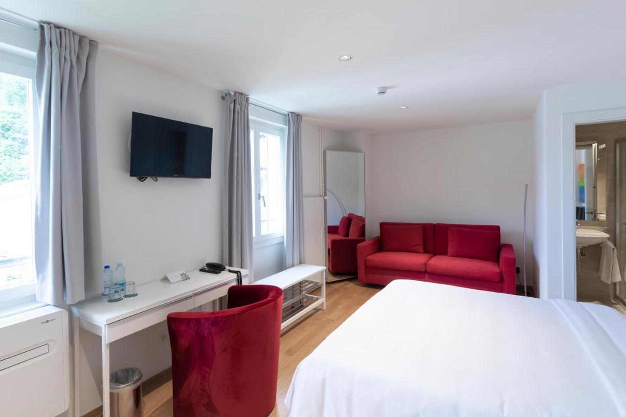 Lac Hotel